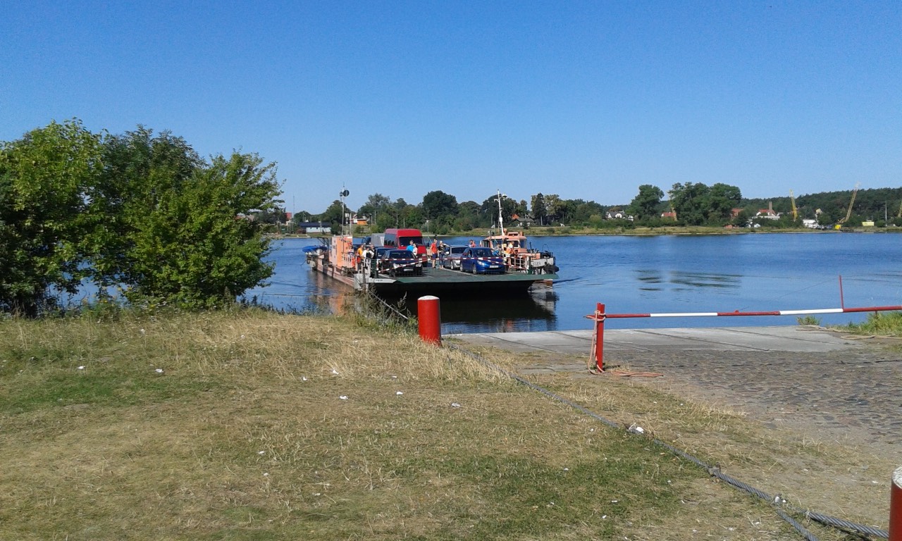 Przeprawa promowa Świbno–Mikoszewo przez Wisłę